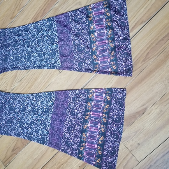 Like new! La Hearts Mandela Purple Big Flare BOHO Pants Size Medium - Picture 7 of 15